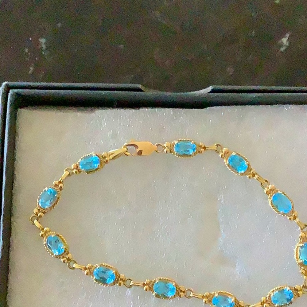 blue topaz bracelet 10k yellow gold excellent cond